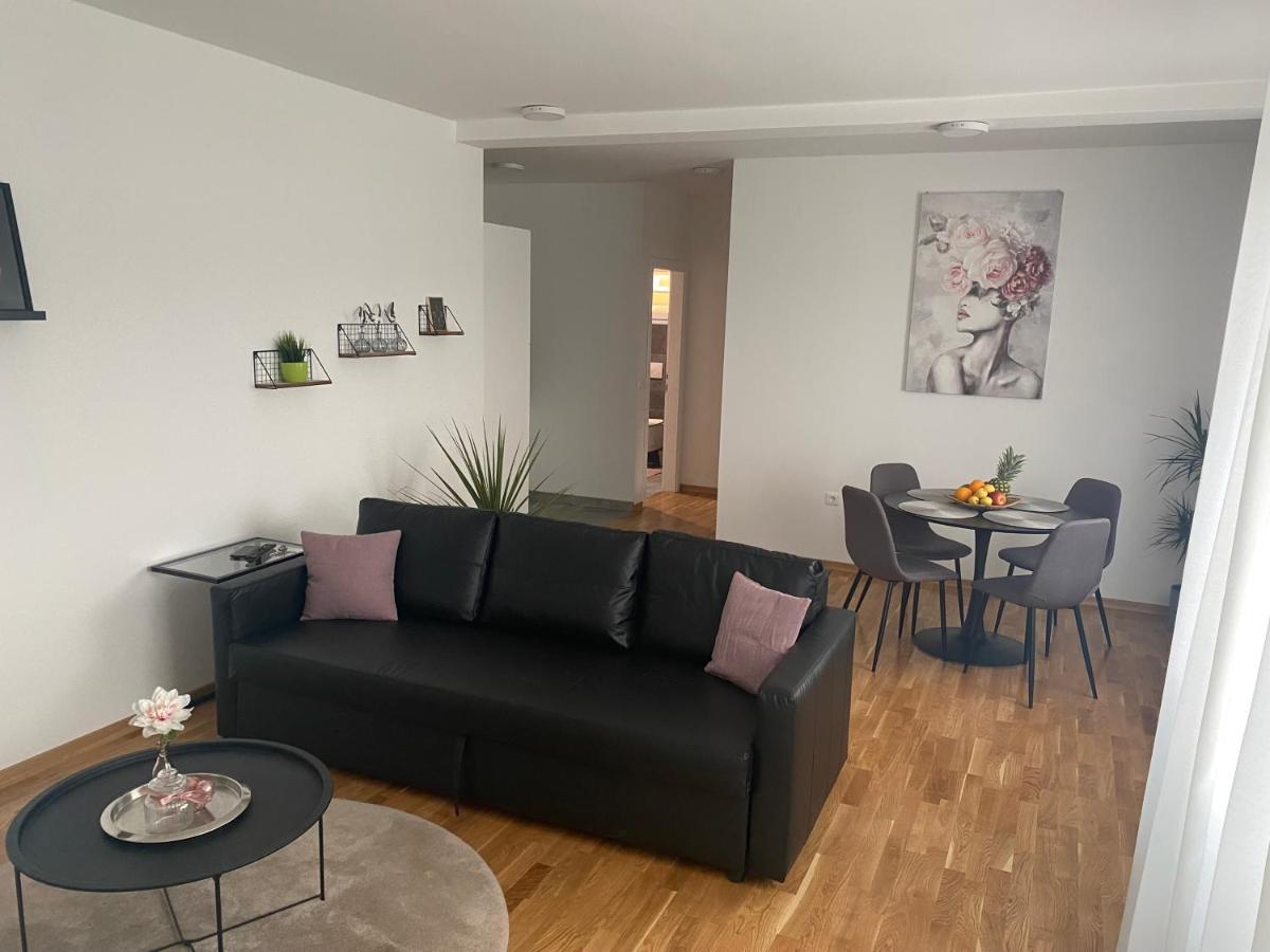 Апартаменты Penthouse West S Вараждин Экстерьер фото