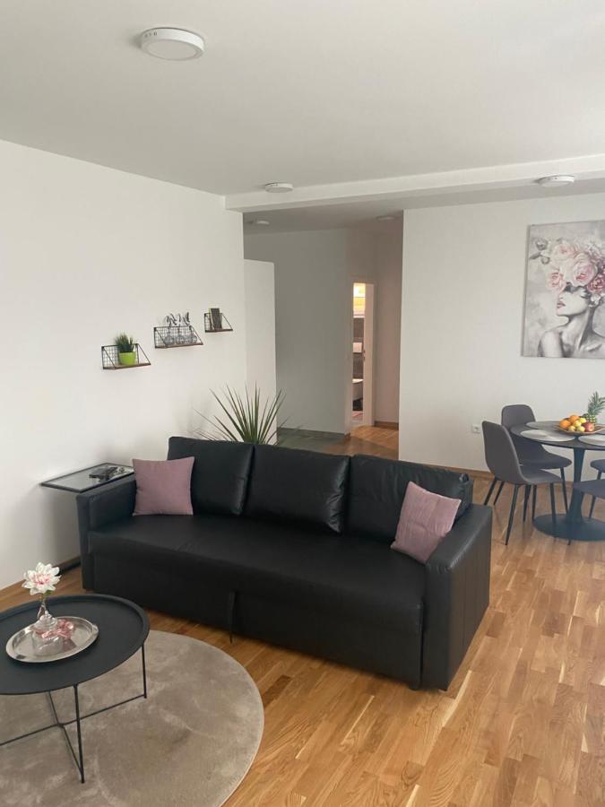 Апартаменты Penthouse West S Вараждин Экстерьер фото